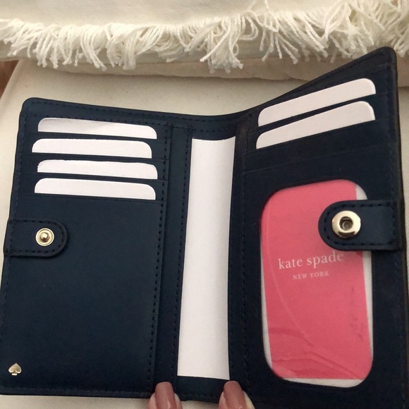KATE SPADE ♠️ Medium Slim Bifold Wallet Navy NWT - Picture 3 of 7